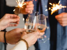 NYE party tips if you plan to host a party in your Bellevue, WA home